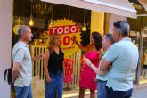 Las segundas rebajas llevan los descuentos en Lorca hasta el 70 por ciento en prendas y calzado de verano