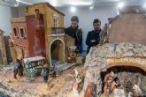 La exposición Cuento de Navidad muestra diferentes formatos de belén en la sala Dora Catarineu La exposición Cuento de Navidad muestra diferentes formatos de belén en la sala Dora Catarineu