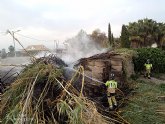 Incendio de cañas y matorral en la Diputación de Campillo Incendio de cañas y matorral en la Diputación de Campillo