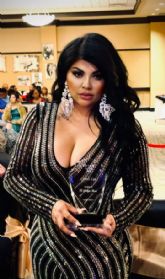 Christi Lux derrocha sensualidad en The La Gala