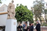 Continúan las actividades conmemorativas del 50 Aniversario del Museo de la Huerta de Alcantarilla, con una Velada Trovera y el descubrimiento de una placa en la escultura de El Huertano