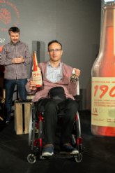 Agustn Fernndez Checa ganador del IV Certamen Homebrewing de Cervezas 1906 por la mejor reinterpretacin de nuestra popular La Milnueve