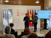 Poesa a escena lleva a los Centros Culturales de Murcia actividades para apoyar la creacin literaria y artstica