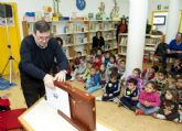 El escritor Carles Cano se reunira con niños de 3 a 5 años en bibliotecas municipales