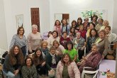 La Asociación del Centro de la Mujer conmemora su 25 aniversario con un mural colectivo en homenaje a su trayectoria La Asociación del Centro de la Mujer conmemora su 25 aniversario con un mural colectivo en homenaje a su trayectoria