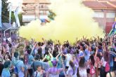 Más de 1.000 personas participan en la Holi Day Party en Alcantarilla