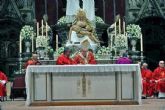 Coronacin. Sevilla. LA VIRGEN DE LA PIEDAD DEL BARATILLO HA SIDO CORONADA