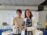 María Dolores García recibe a María Pérez, doble medallista olímpica, en UCAM HiTech