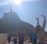 Comienzan las actividades de yoga en el entorno de las Fortalezas del Rey Lobo y la ruta Guardianes de la Huerta