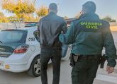 La Guardia Civil esclarece la estafa de 300.000 euros a cuatro empresas del sector agrcola de Murcia y Almera