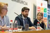 Fernando Lpez Miras participa en una jornada sobre los valores de la red de Farmacia