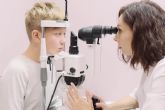 Los pticos-optometristas andaluces lanzan una campana para promover una adecuada salud visual en la adolescencia