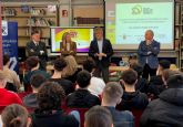 La Comunidad celebra la 'Global Money Week' enseñando a 75 escolares a elaborar y manejar un presupuesto o a evitar estafas en Internet La Comunidad celebra la 'Global Money Week' enseñando a 75 escolares a elaborar y manejar un presupuesto o a evitar estafas en Internet