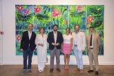 Fernando Lpez Miras visita la exposicin de MUHER