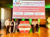 La concejala de Modernización de la Administración, junto a varios funcionarios municipales, en el II Congreso Sedipualba