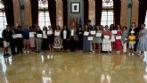 Estudiantes americanos de la Universidad de Loyola reciben sus diplomas en el Ayuntamiento de Murcia