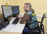 La Guardia Civil detiene en Abarán al vecino de un octogenario por suplantarlo para comprar dos Smartphone La Guardia Civil detiene en Abarán al vecino de un octogenario por suplantarlo para comprar dos Smartphone