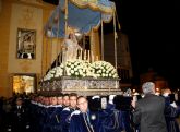 La Virgen de los Dolores mostr su esplendor  en la noche del Viernes Santo