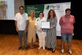 El Batel recibe una placa acreditativa de Plena Inclusin por su cooperacin con Astus