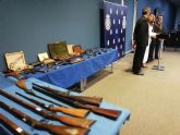 El Museo Arqueolgico de Murcia recibe un depsito de 39 armas histricas y de coleccin incautadas por la Polica Nacional