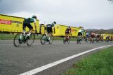 Correos lleva La Vuelta 21 a Puerto Lumbreras para la salida de la novena etapa
