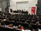 Ms de 200 alumnos de bachillerato participan en una jornada para promover la investigacin entre los jvenes