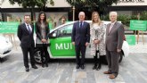 La Comunidad duplica su flota de coches respetuosos con el medio ambiente e incorpora el primer coche elctrico