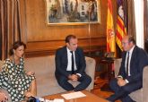 El presidente de la Comunidad se rene con el vicepresidente ejecutivo y consejero delegado de Meli Hotels International