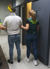 La Guardia Civil detiene a un conductor por atropellar a un peatón, que murió, y abandonarlo en el lugar del siniestro vial