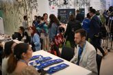 Cientos de jvenes buscan su primer empleo en el Foro U