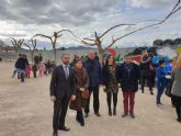 Ms de 170 alumnos del CEIP Juan Carlos I de Llano de Brujas realizan un grafiti de ms de 20 metros de longitud