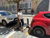 MC pide la eliminación de los bolardos en las zonas de aparcamiento de la calle Gisbert