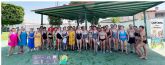 Aldea del Rey celebra el Da de los Abuelos con una jornada intergeneracional en la piscina municipal