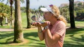 La checa Sara Kouskova, brillante campeona del Santander Golf Tour LETAS Mlaga