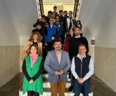 Alumnos del Colegio Miguel de Cervantes se interesan por la elaboracin de un presupuesto municipal