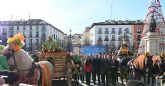 Fernando participa en el acto que difunde en el centro de Madrid la Semana Santa de la Región