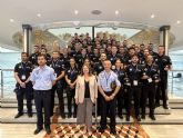 La Asamblea Regional acoge la visita de 54 nuevos policías locales de la Región de Murcia