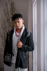 Osman enciende el mundo musical con 'Amuleto', su nuevo sencillo