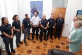 La alcaldesa recibe a policas europeos que prestan servicio en Cartagena