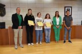 Realizan una recepcin institucional a las tres alumnas finlandesas que participan en un intercambio con estudiantes del IES Juan de la Cierva