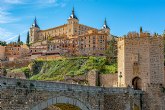 La Baslica del Pilar y el Alczar de Toledo, entre los monumentos histricos ms accesibles de Espana