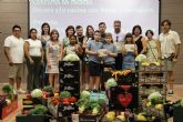 350 kilos de frutas y verduras para los ganadores del concurso para escolares de recetas y decoracin