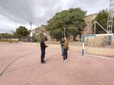 La pista polideportiva del barrio de Los ngeles estrena porteras, canastas, valla y se redistribuye para aumentar las posibilidades de uso