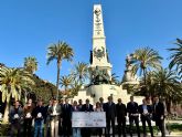 Esclerosis Mltiple de Cartagena y Comarca recibe el cheque solidario de la Carrera 10K Puerto de Cartagena