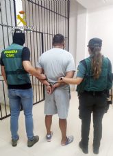 La Guardia Civil detiene en Totana a un peligroso delincuente buscado por un crimen en Ganda