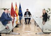 Lpez Miras traslada al presidente de Repsol 'todo el apoyo' del Gobierno regional y su 'preocupacin' por la intencin del Ejecutivo central de gravar con ms impuestos a las compañas