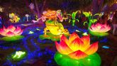 Miles de personas visitan 'Lucidum' convirtiendo este jardn bioluminescente en uno de los xitos de la Navidad en Murcia