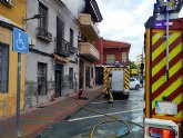 Bomberos extinguen un incendio en las Torres de Cotillas