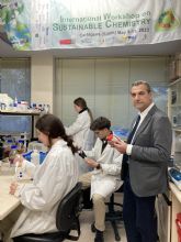 Pedro Lozano, junto a su equipo de investigacin de qumica sostenible protagoniza portadas internacionales por sus avances en qumica verde