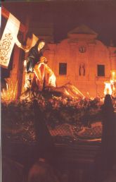 La imagen del Cristo Yacente protagoniza la procesión penitencial del Viernes Santo, que teñirá de negro y blanco las calles de Molina de Segura el día 3 de abril La imagen del Cristo Yacente protagoniza la procesión penitencial del Viernes Santo, que teñirá de negro y blanco las calles de Molina de Segura el día 3 de abril